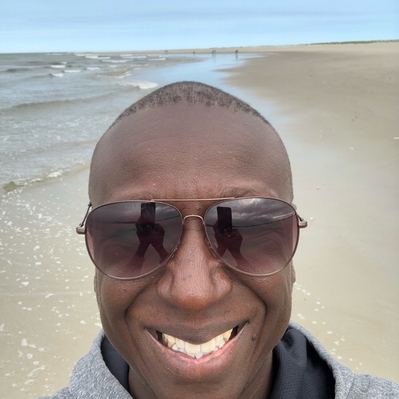 Meet your Posher, Alex - Picture 5 of 8